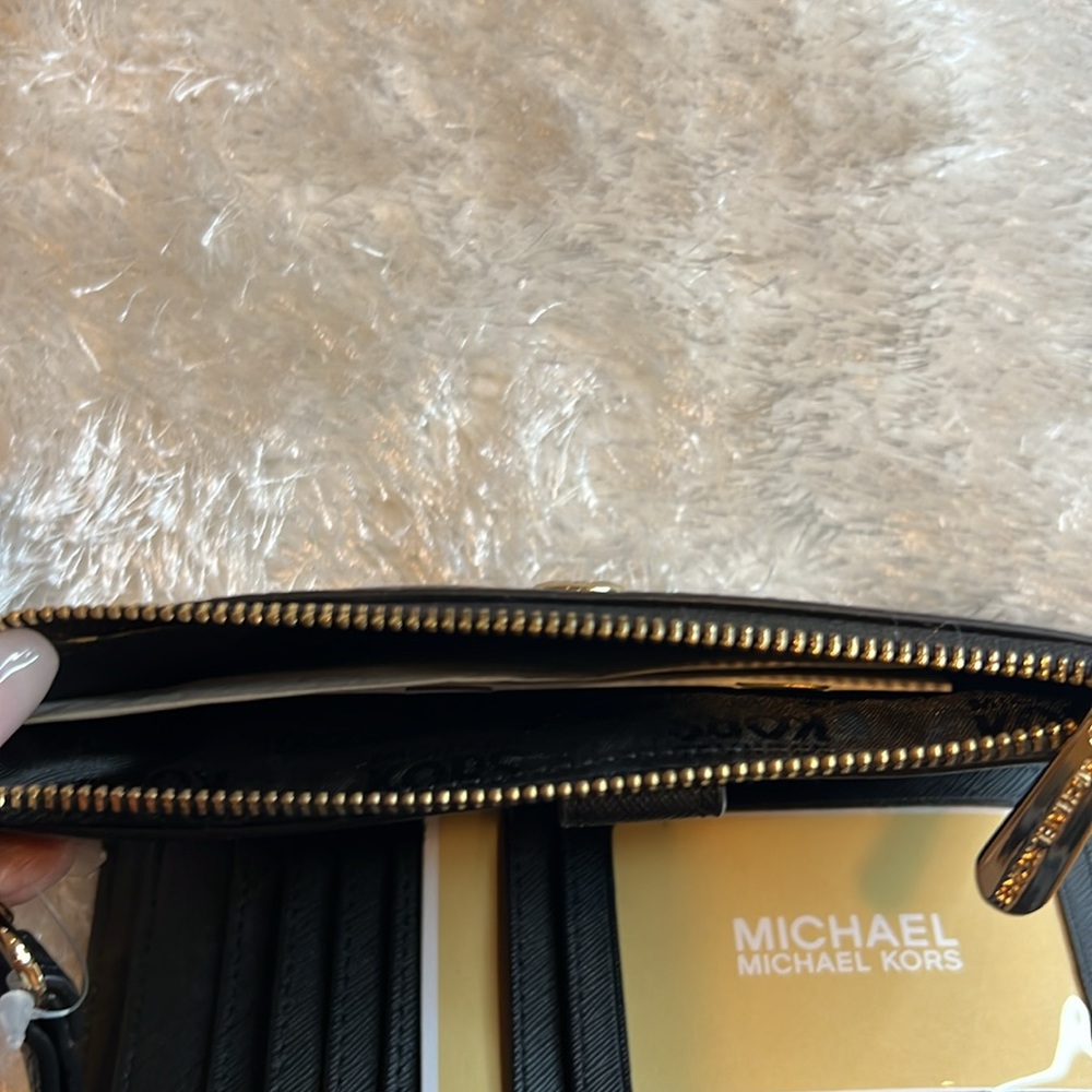 Michael Kors Wristlet Wallet - Picture 8 of 9